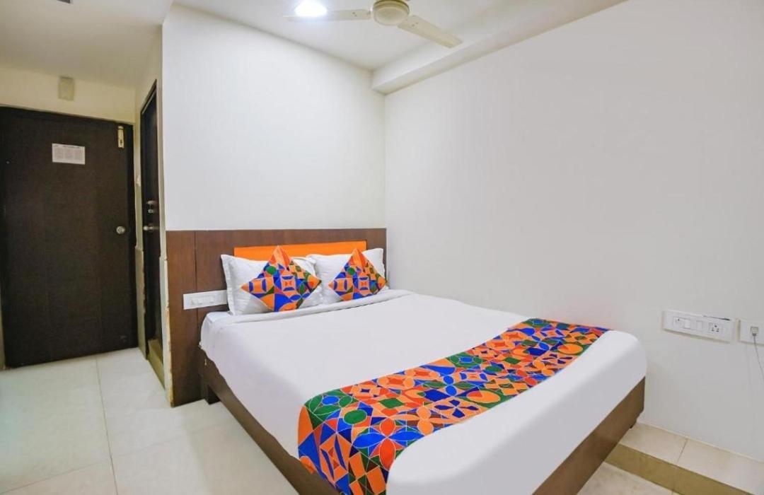 Hotel Leela Grand Inn Vijayawada Ngoại thất bức ảnh